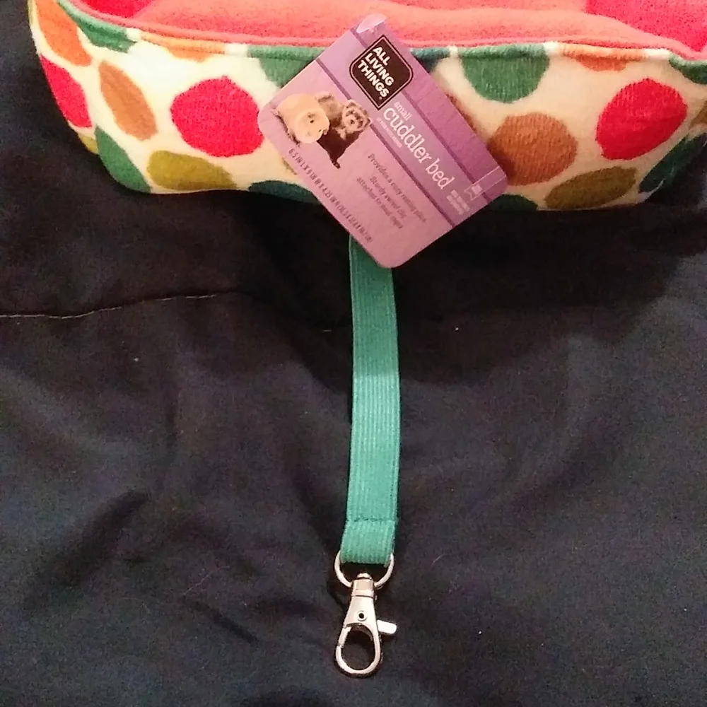 All Living Things Small Cuddler Bed NWT
